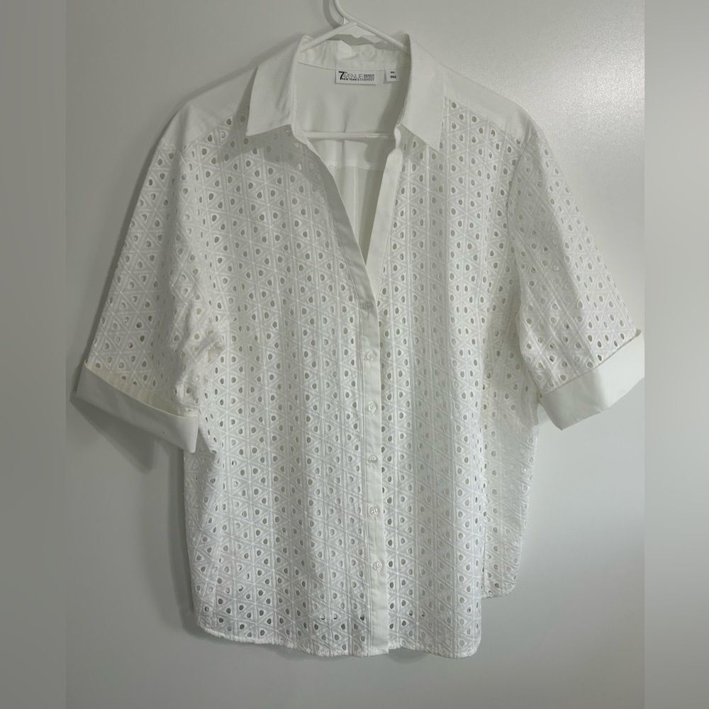 White Short Sleeve Notched Collar Button Down Shirt
